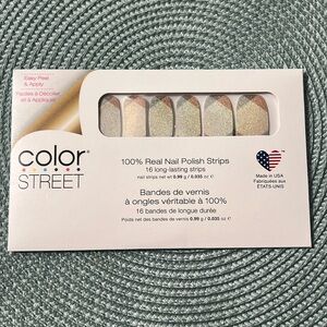 Color Street “Holo Your Heart”